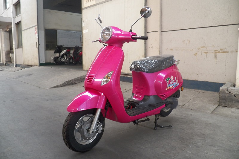 pink moped 125cc