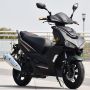 Scooter moped petrol gasoline engine sport style LED lights